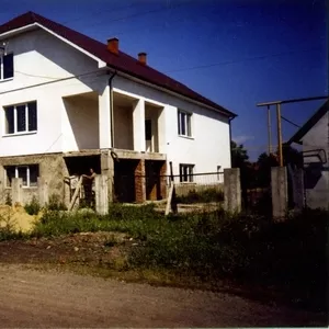 дом в Мукачев о (недвижимость  в Закарпатье) 3 этажа,  280 м2,  8 комнат