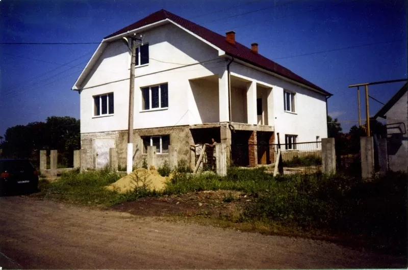 дом в Мукачев о (недвижимость  в Закарпатье) 3 этажа,  280 м2,  8 комнат