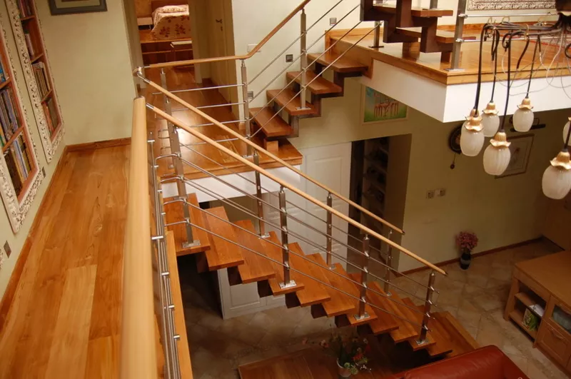 Изготовление лестниц любой конфигурации и типа